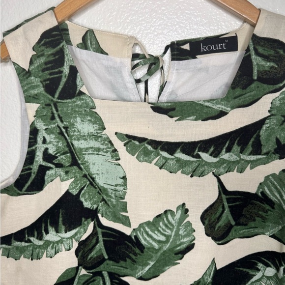 Kourt Green Leaf Print Women's Crop Top - Picture 5 of 12